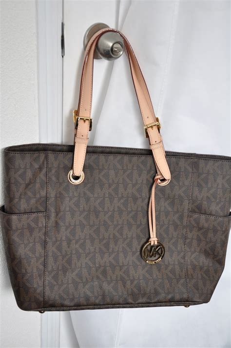 michael michael kors horizontal tote for macbook